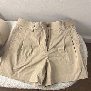 Aritzia Beige Women's Bermudas